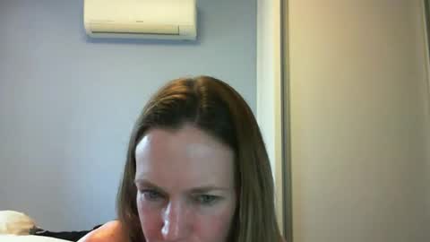 Anny online show from September 2025 06:42:01 PM