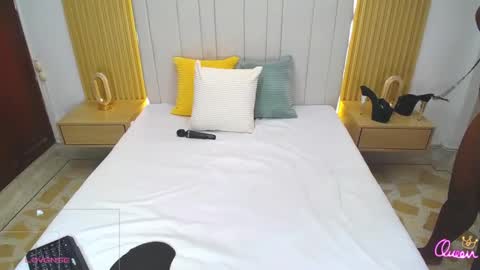 Snapshot of crazybigass chatting on February 2026 01:30:02 PM Sara online show from February 2026 01:30:02 PM