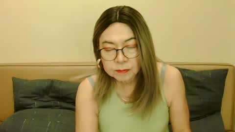 Kelly   online show from October 2025 04:30:02 PM