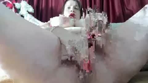 Snapshot of crazygirlsweet chatting on January 2025 11:44:02 PM LAURA online show from January 2025 11:44:02 PM