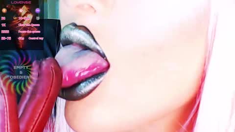 Roxy online show from September 2025 02:51:01 PM