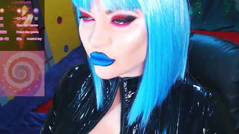 Roxy online show from December 2025 02:57:02 PM