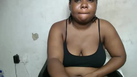 Snapshot of crazyslut17 chatting on September 2025 03:05:01 AM crazyslut17 online show from September 2025 03:05:01 AM