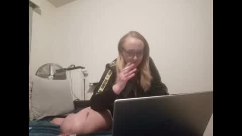 Snapshot of creamybiscuits12 chatting on December 2024 10:05:02 PM creamybiscuits12 online show from December 2024 10:05:02 PM