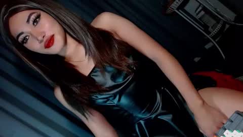 Snapshot of creamycum_celinexxx chatting on January 2025 04:26:01 PM Celine online show from January 2025 04:26:01 PM