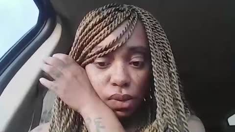 Snapshot of creamyexotica chatting on October 2025 01:23:01 PM CreamyExotica online show from October 2025 01:23:01 PM