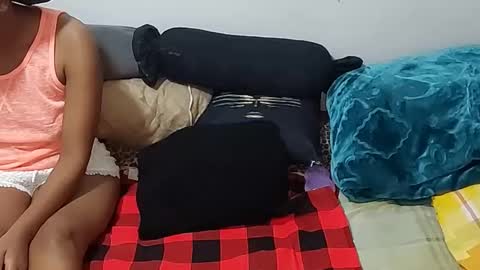 creamyhub online show from November 2025 06:19:01 AM