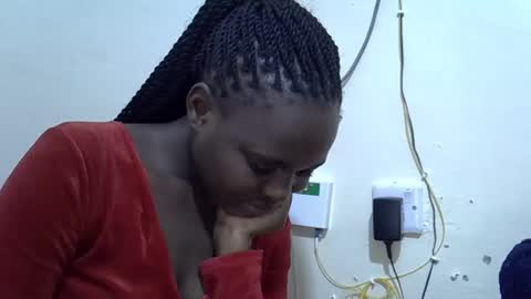 Snapshot of creamyypussyy chatting on October 2025 09:37:02 PM creamyypussyy online show from October 2025 09:37:02 PM