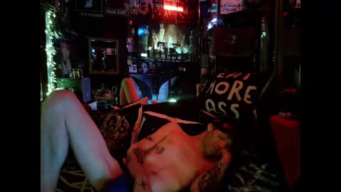 Snapshot of crescentx chatting on September 2025 12:45:02 AM Damien Mourningstar online show from September 2025 12:45:02 AM