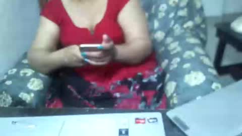 Snapshot of crezybhabihot chatting on January 2025 12:17:01 AM Sonika69 online show from January 2025 12:17:01 AM