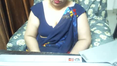 Snapshot of crezybhabihot chatting on February 2025 03:55:02 AM Sonika69 online show from February 2025 03:55:02 AM