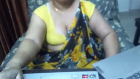 Snapshot of crezybhabihot chatting on March 2025 12:16:01 PM Sonika69 online show from March 2025 12:16:01 PM