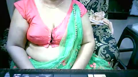Snapshot of crezybhabihot chatting on October 2025 05:55:01 PM Sonika69 online show from October 2025 05:55:01 PM