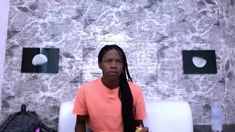 CriisBrown  online show from November 2025 10:03:01 AM