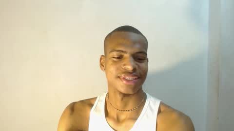 criss_zuri online show from October 2025 12:04:02 PM