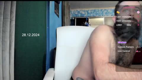 Snapshot of crissstud chatting on December 2024 03:26:01 PM Criss online show from December 2024 03:26:01 PM