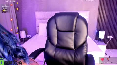 cristal__adams online show from November 2025 11:55:02 AM