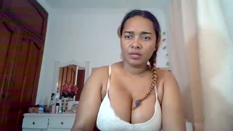Snapshot of cristal_blanco chatting on December 2024 01:37:02 AM cristal online show from December 2024 01:37:02 AM