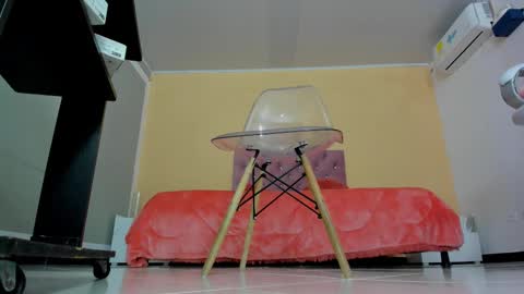 Snapshot of cristal_crossfit chatting on March 2026 10:22:02 AM Cristal online show from March 2026 10:22:02 AM