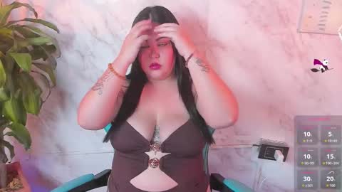 Snapshot of cristal_herrera chatting on November 2025 03:38:02 AM Cristal online show from November 2025 03:38:02 AM