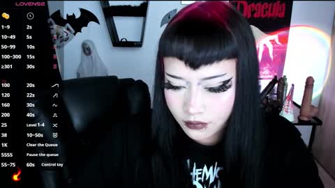 Snapshot of cristal_kosh chatting on November 2025 09:59:01 PM Cris online show from November 2025 09:59:01 PM