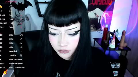 Cris online show from June 2026 02:23:02 PM