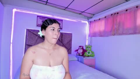 Snapshot of cristal_smith20 chatting on October 2025 02:51:02 PM cristal_smith20 online show from October 2025 02:51:02 PM