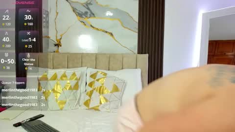 cristal walker online show from December 2025 10:33:01 AM