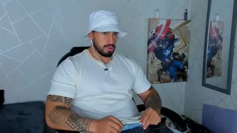 Snapshot of cristian_walker chatting on January 2025 01:16:02 PM cristian walker online show from January 2025 01:16:02 PM