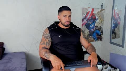 Snapshot of cristian_walker chatting on January 2025 08:25:02 PM cristian walker online show from January 2025 08:25:02 PM