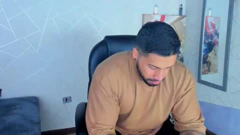 Snapshot of cristian_walker chatting on January 2025 10:29:02 AM cristian walker online show from January 2025 10:29:02 AM