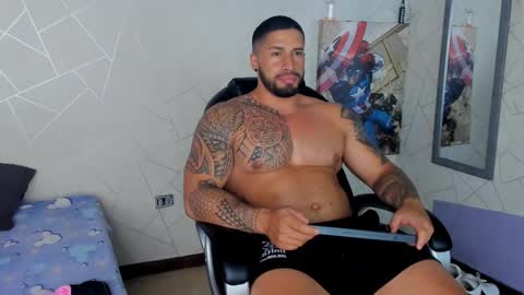 Snapshot of cristian_walker chatting on February 2025 09:43:02 PM cristian walker online show from February 2025 09:43:02 PM