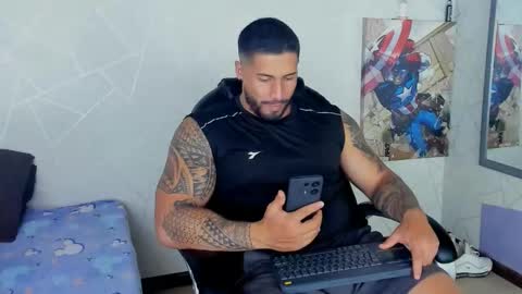 Snapshot of cristian_walker chatting on February 2025 09:42:01 PM cristian walker online show from February 2025 09:42:01 PM