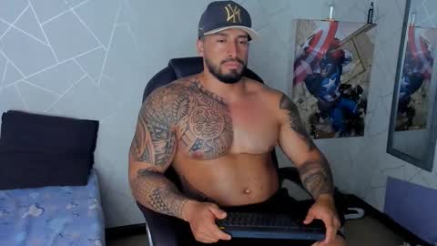 Snapshot of cristian_walker chatting on February 2025 08:42:01 PM cristian walker online show from February 2025 08:42:01 PM