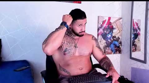 Snapshot of cristian_walker chatting on November 2025 11:01:02 AM cristian walker online show from November 2025 11:01:02 AM