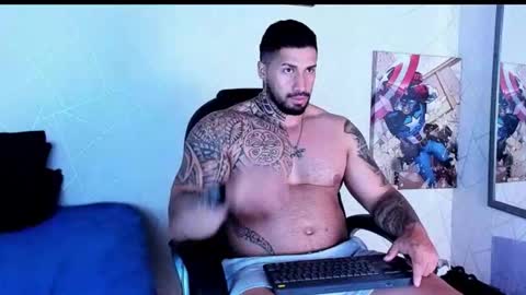 Snapshot of cristian_walker chatting on November 2025 11:20:01 AM cristian walker online show from November 2025 11:20:01 AM