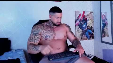 Snapshot of cristian_walker chatting on November 2025 01:55:01 PM cristian walker online show from November 2025 01:55:01 PM