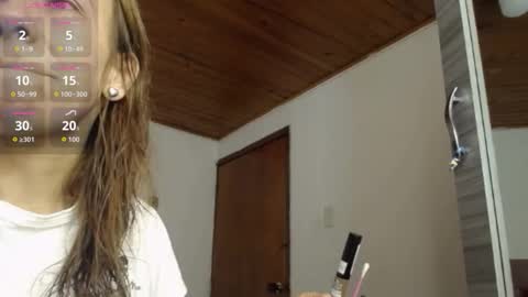 cristina online show from October 2025 01:59:02 PM