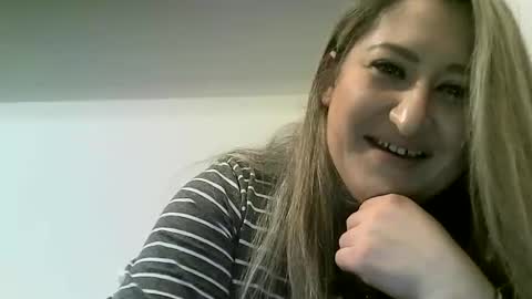 Snapshot of cristina20021991 chatting on December 2024 11:19:01 PM cristina20021991 online show from December 2024 11:19:01 PM