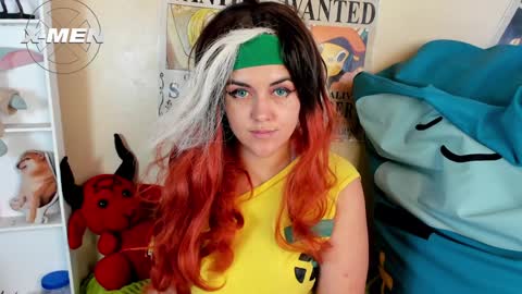 Cristina  online show from December 2024 02:13:02 PM