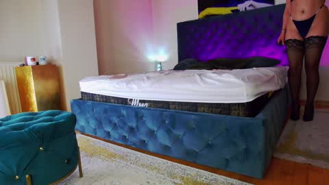 Snapshot of cristinavinci chatting on January 2025 05:24:02 PM CristinaVinci online show from January 2025 05:24:02 PM