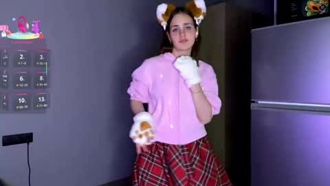 Snapshot of cristinevaissiere chatting on September 2025 04:12:01 PM Anne online show from September 2025 04:12:01 PM