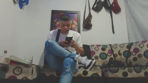 Snapshot of cristofer_dick5511 chatting on January 2025 01:04:02 AM criistofer online show from January 2025 01:04:02 AM