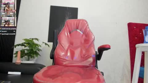 cristopher23  online show from January 2025 01:54:01 AM