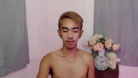 crocodale online show from October 2025 09:42:01 PM