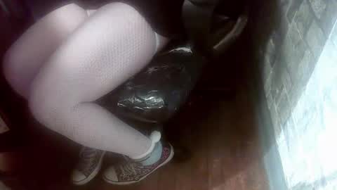 crossdresser krystal online show from December 2024 12:30:01 PM