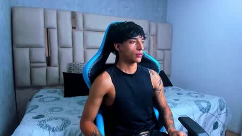 Snapshot of croy_myer chatting on March 2026 07:47:02 AM Croy online show from March 2026 07:47:02 AM