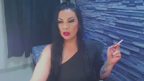 cruela_deviil online show from October 2025 02:20:01 AM