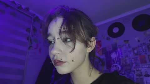 cruella_mira online show from November 2025 04:35:01 PM