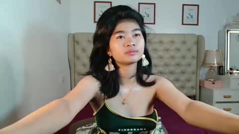 Im CruellaDont forget to follow me online show from September 2025 05:25:01 PM